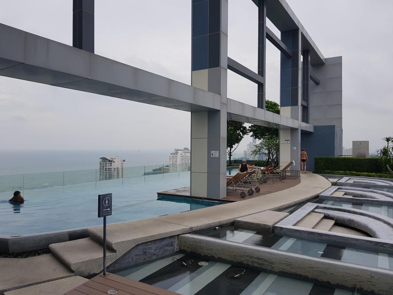 Centric Sea By Pattaya Holiday Bang Lamung Eksteriør billede