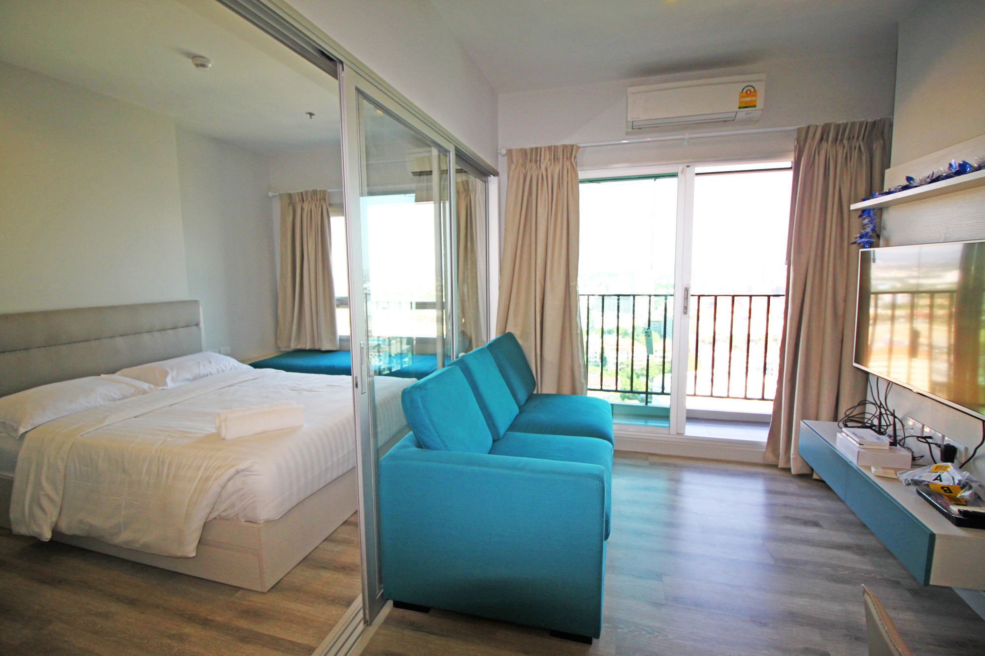 Centric Sea By Pattaya Holiday Bang Lamung Eksteriør billede