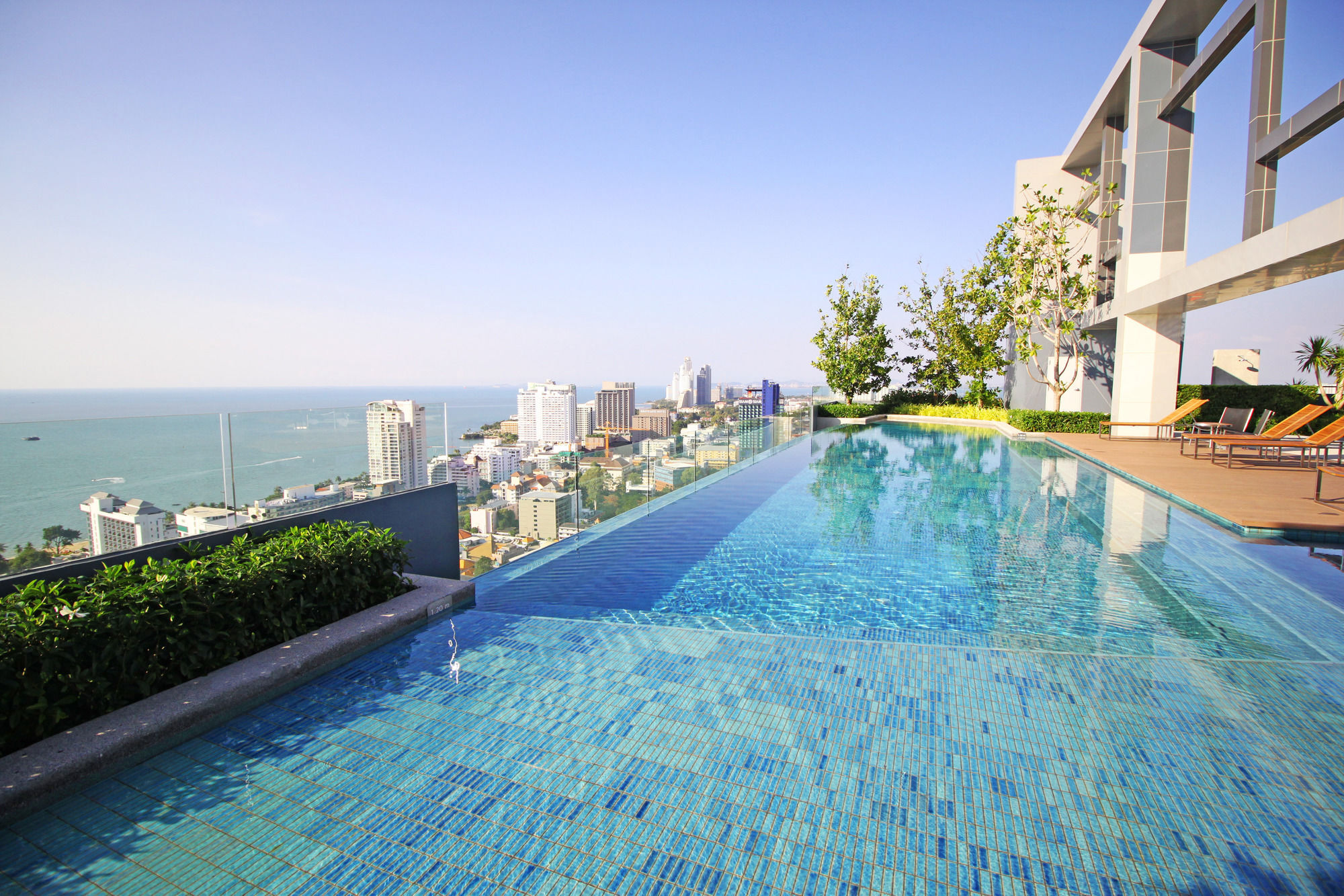 Centric Sea By Pattaya Holiday Bang Lamung Eksteriør billede